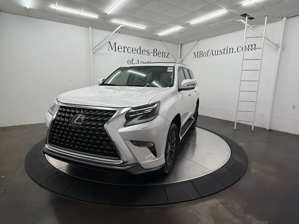 Used 2023 White Lexus 460 image 3