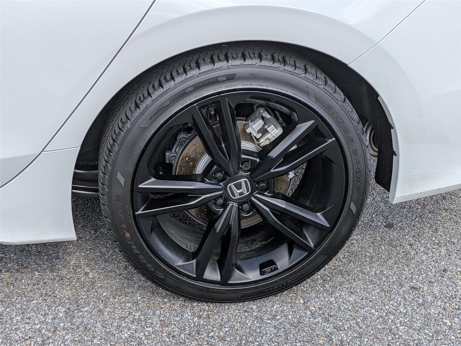Used 2026 Platinum White Pearl Honda SI image 9