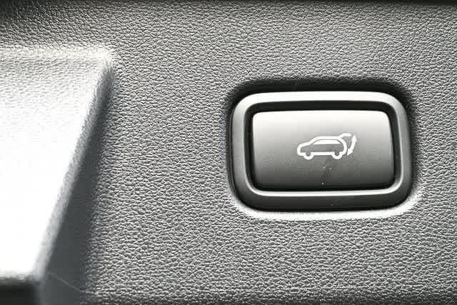 New 2026 Serenity White Pearl Hyundai Limited FWD image 37
