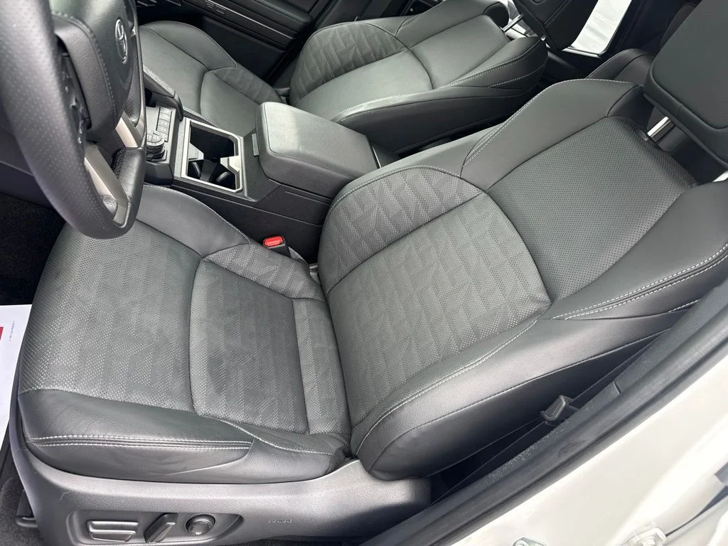 Certified Used 2025 Ice Toyota TRD Off Road Premium image 6