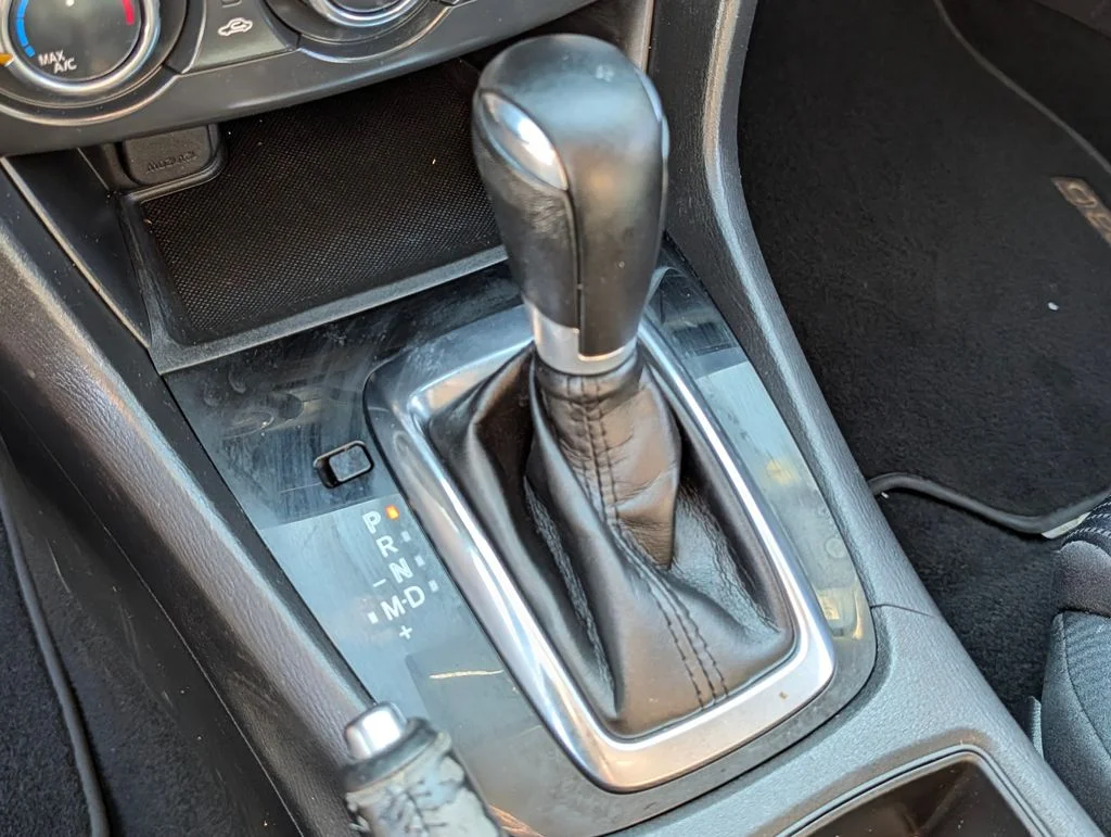 2015 Mazda MAZDA6 i Sport - Photo 23