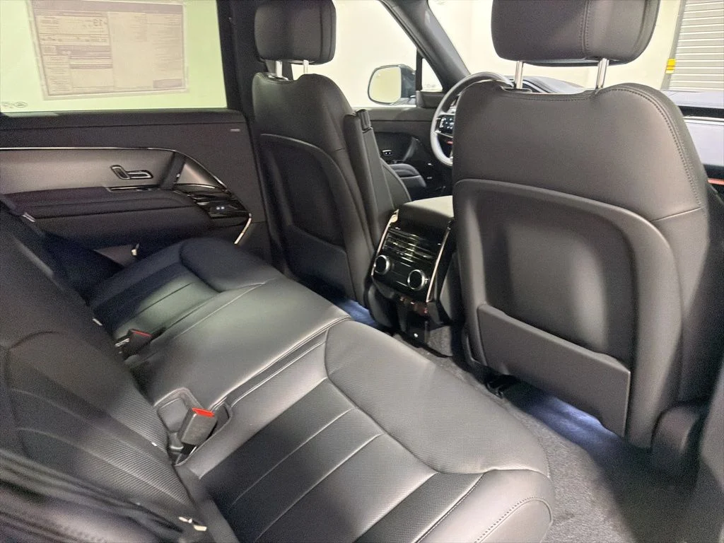 New 2026 Fuji White Land Rover Dynamic SE P530 V8 image 27