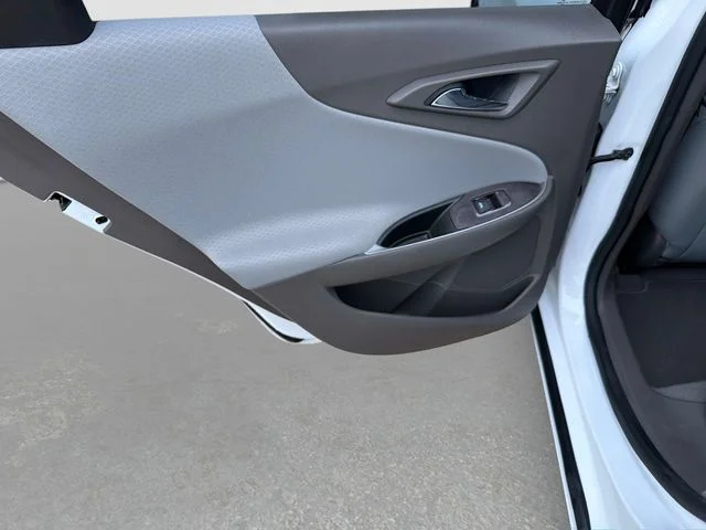 Used 2020 White Chevrolet LS image 12