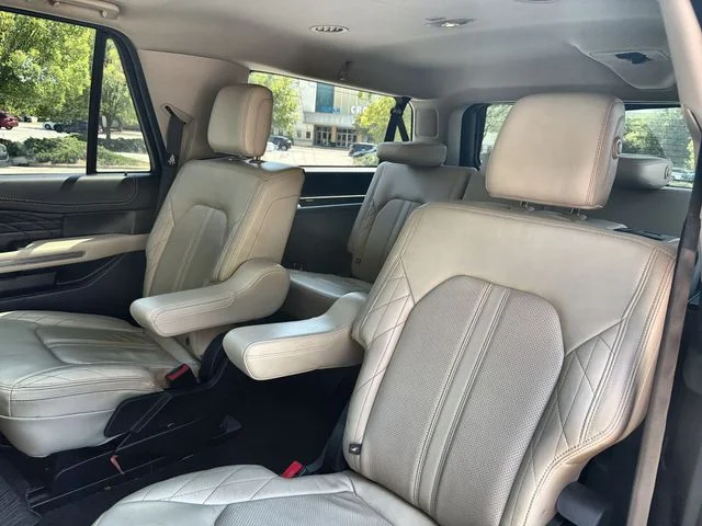 Used 2020 Red Ford Platinum image 22