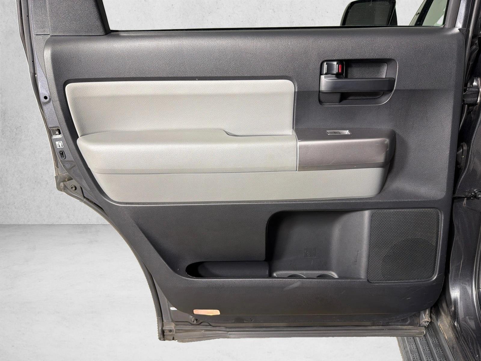 Used 2019 Magnetic Gray Metallic Toyota SR5 image 23