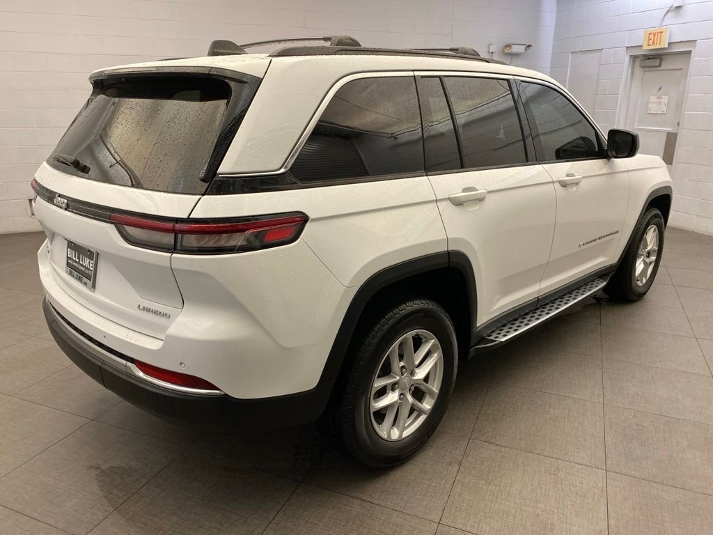 Certified Used 2024 White Jeep Laredo image 7