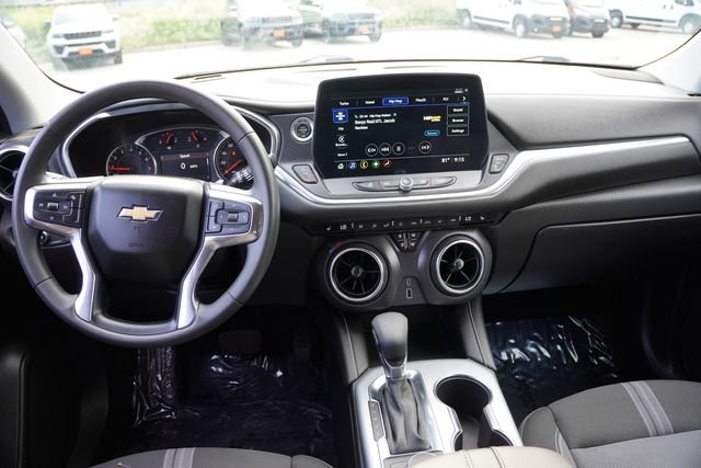 Certified Used 2025 Gray Chevrolet LT image 21