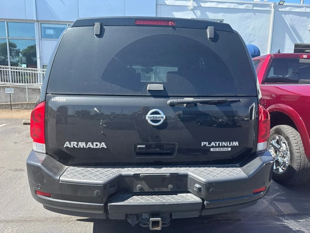 Used 2015 Magnetic Black Nissan Platinum image 3