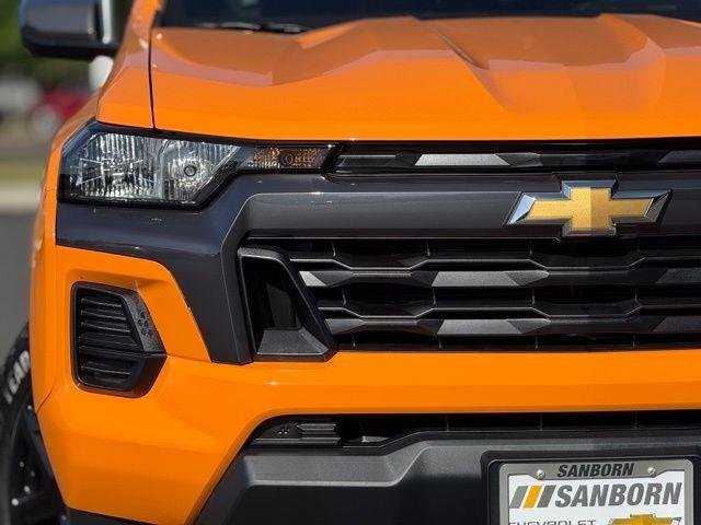 2025 Chevrolet Colorado LT - Photo 6