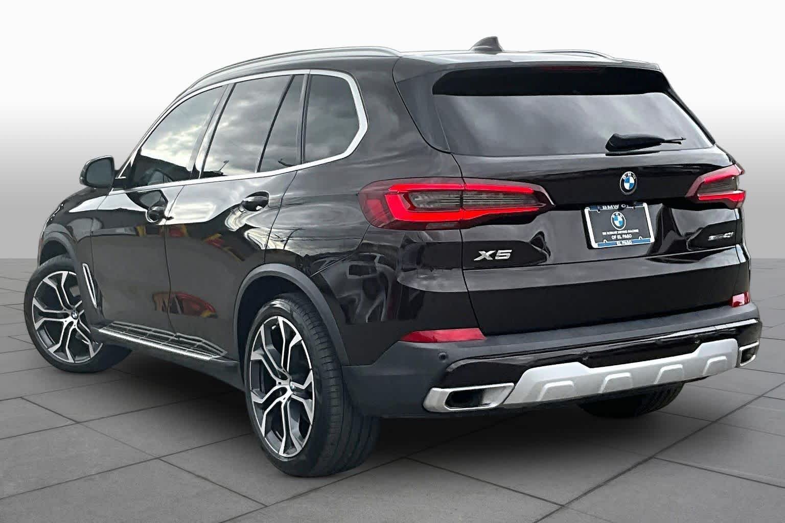 Used 2023 Sparkling Brown Metallic BMW sDrive40i image 11