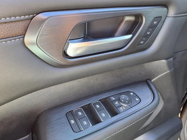 2026 Nissan Armada SL - Photo 13