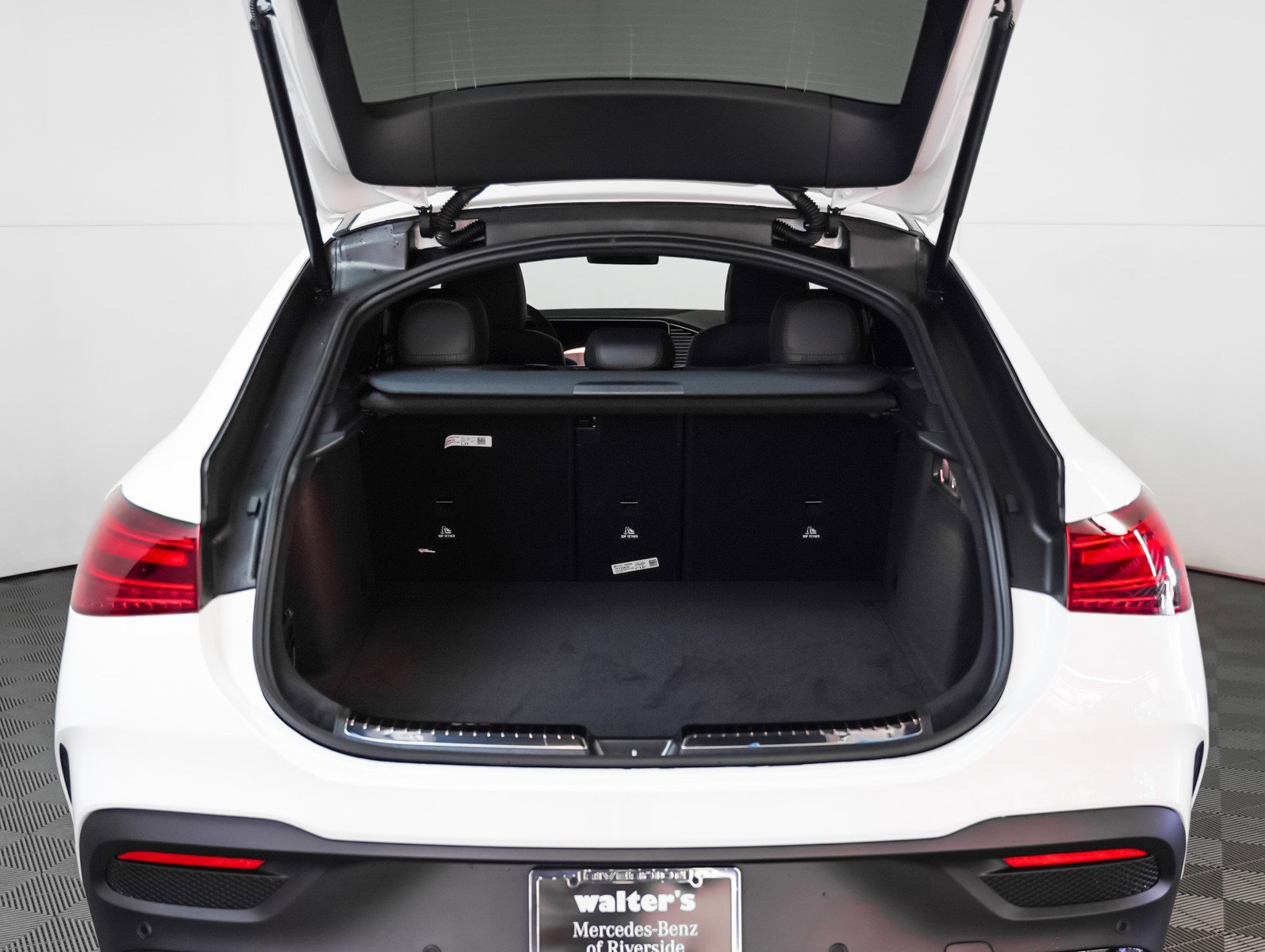 New 2026 Polar White Mercedes-Benz AMG® GLE 53 4MATIC+ Coupe image 11