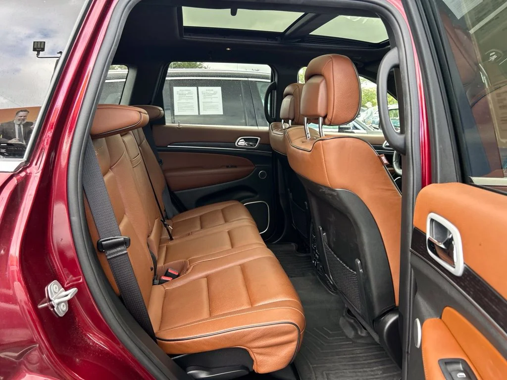 Certified Used 2019 Velvet Red Pearlcoat Jeep Summit image 46