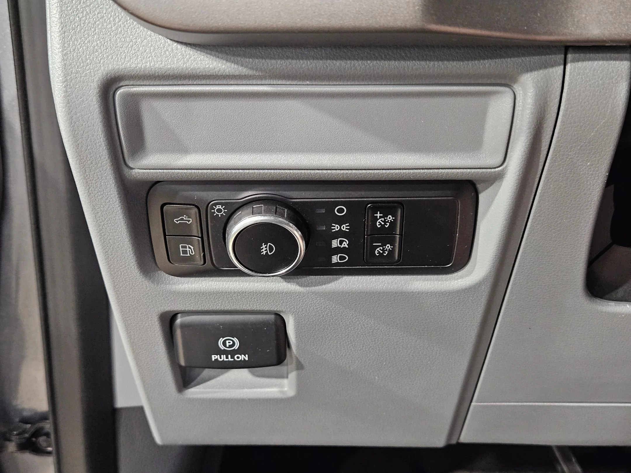 2024 Ford F-150 XLT - Photo 25
