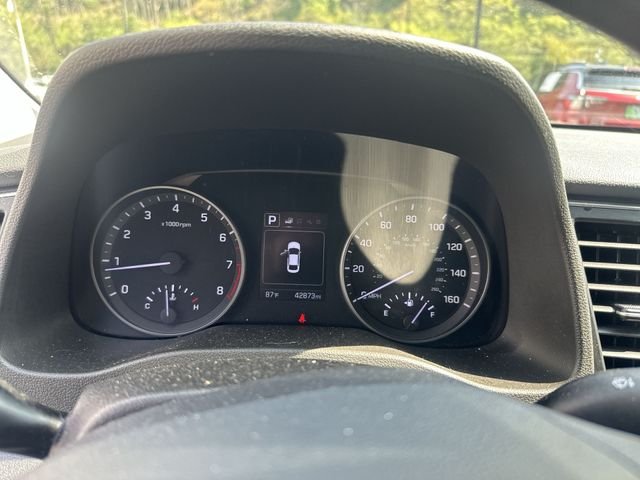 Used 2018 White Hyundai SEL image 12