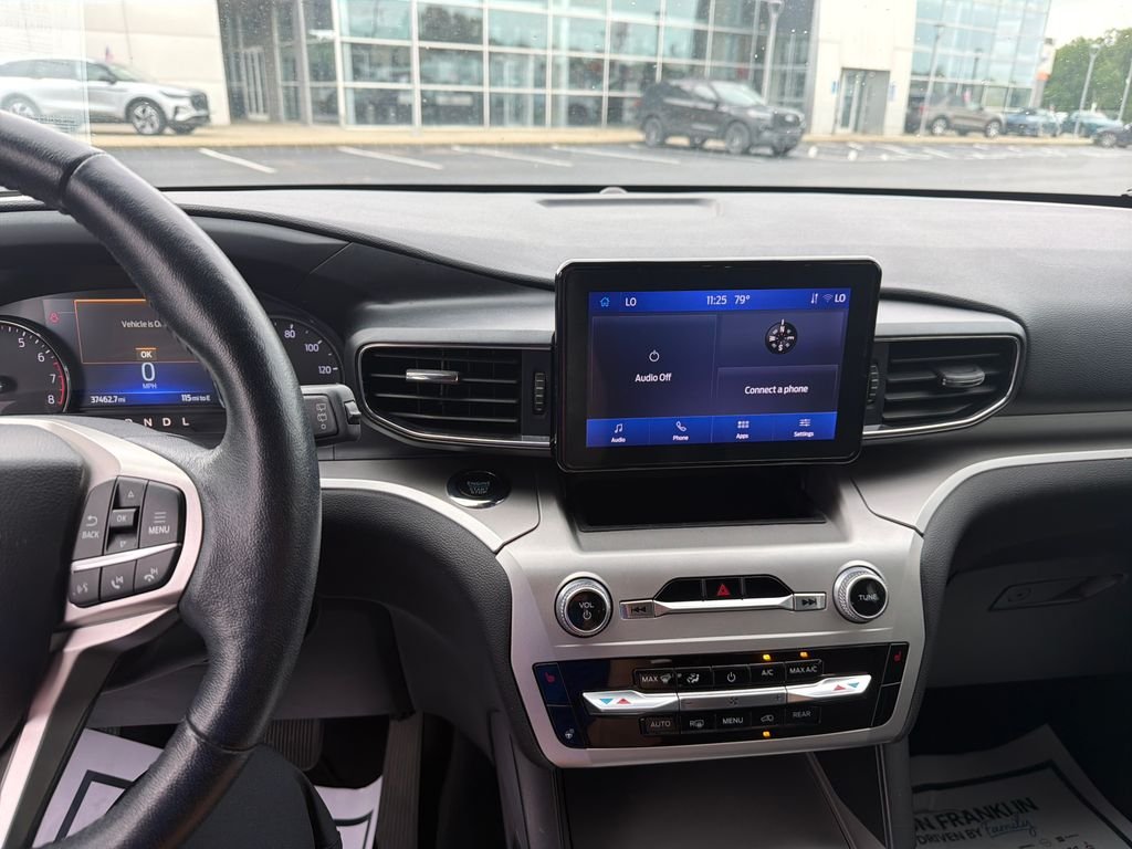Used 2022 Silver Ford XLT image 19