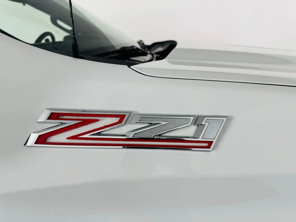 Used 2023 White Chevrolet LT image 28