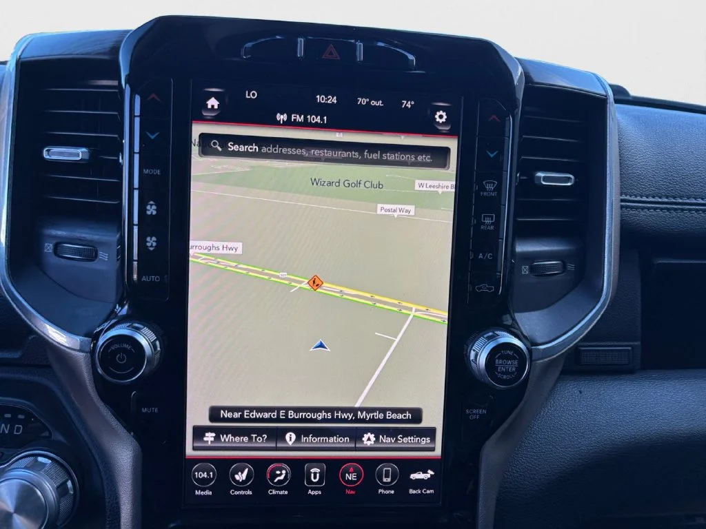 Used 2019 Black Ram Laramie image 13