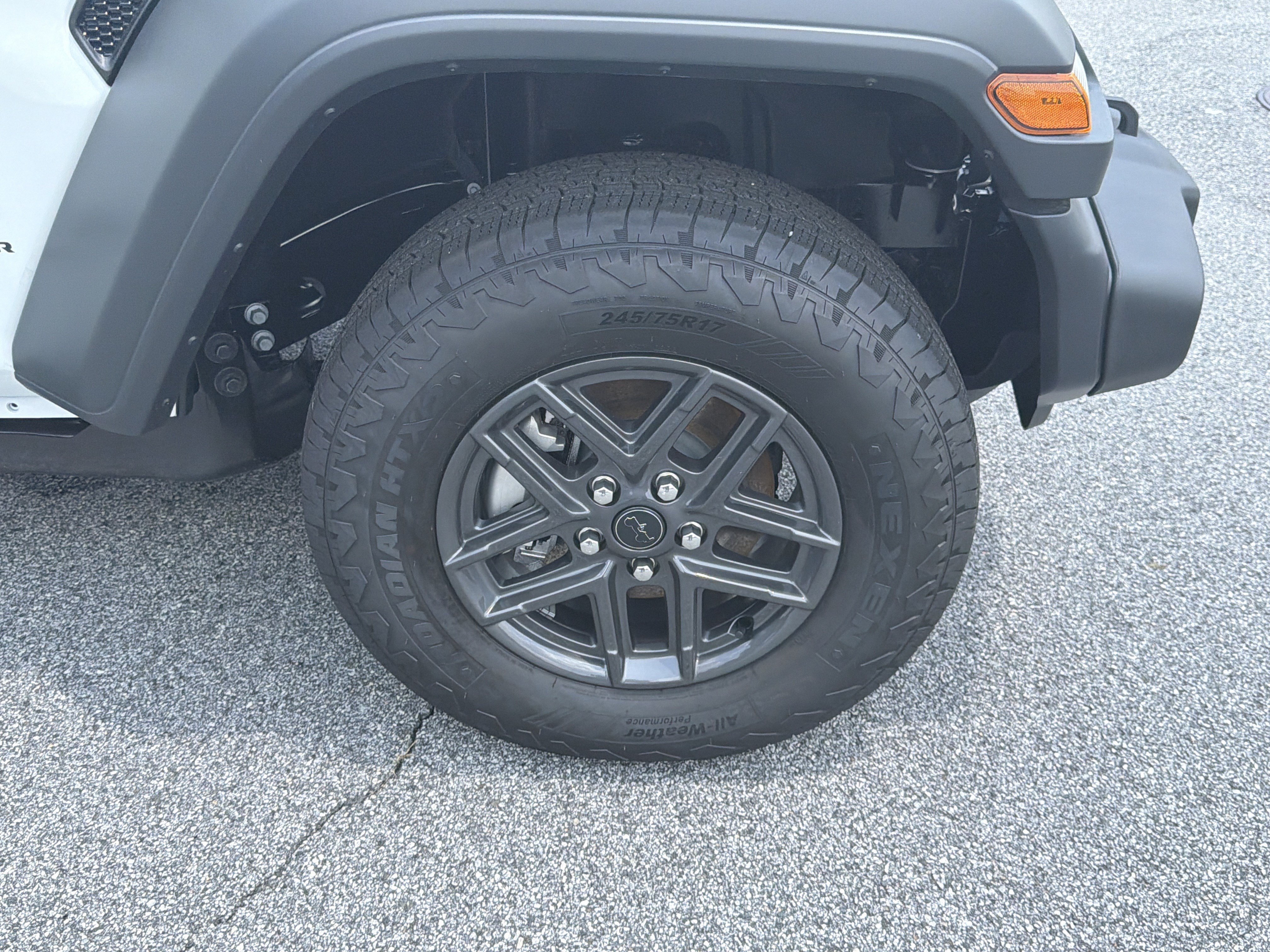New 2026 Bright White Clear-Coat Exterior Paint Jeep Sport S image 14