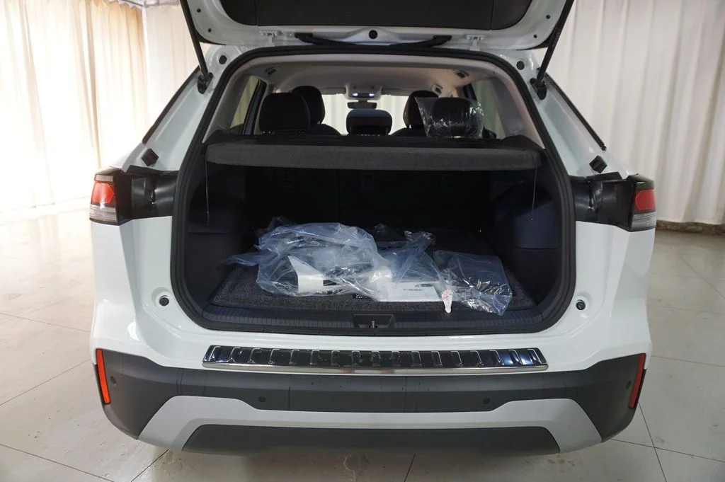 New 2026 Pure White Volkswagen 2.0T S image 26
