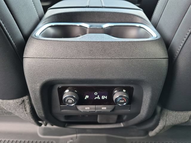2027 Chevrolet Traverse LT - Photo 23