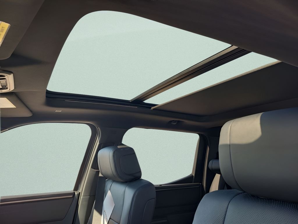 2026 Toyota Tundra Platinum - Photo 30