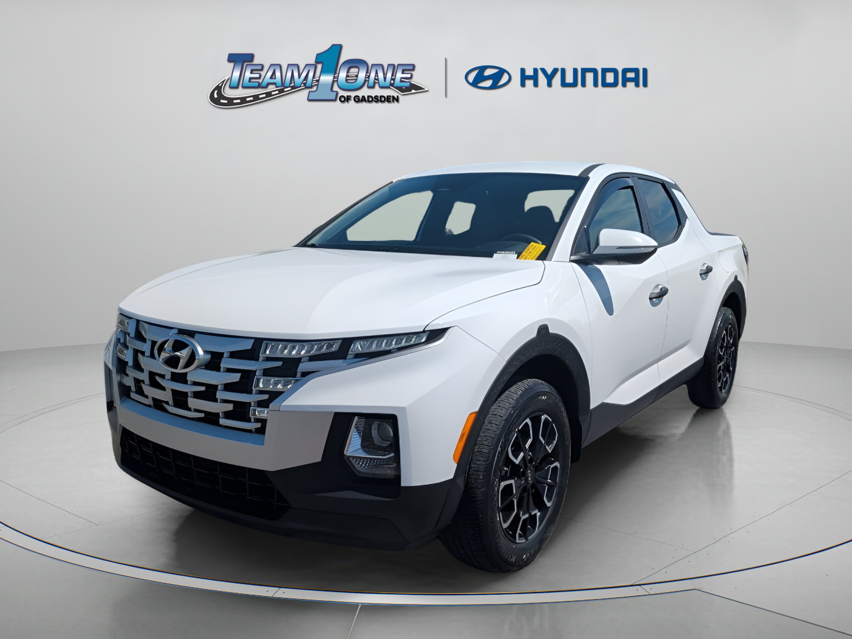 Used 2023 Atlas White Hyundai SEL image 4