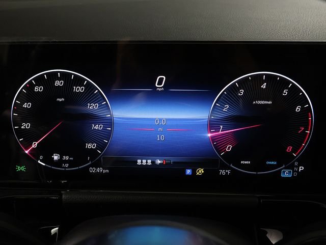 New 2026 Polar White Mercedes-Benz GLA 250 image 16
