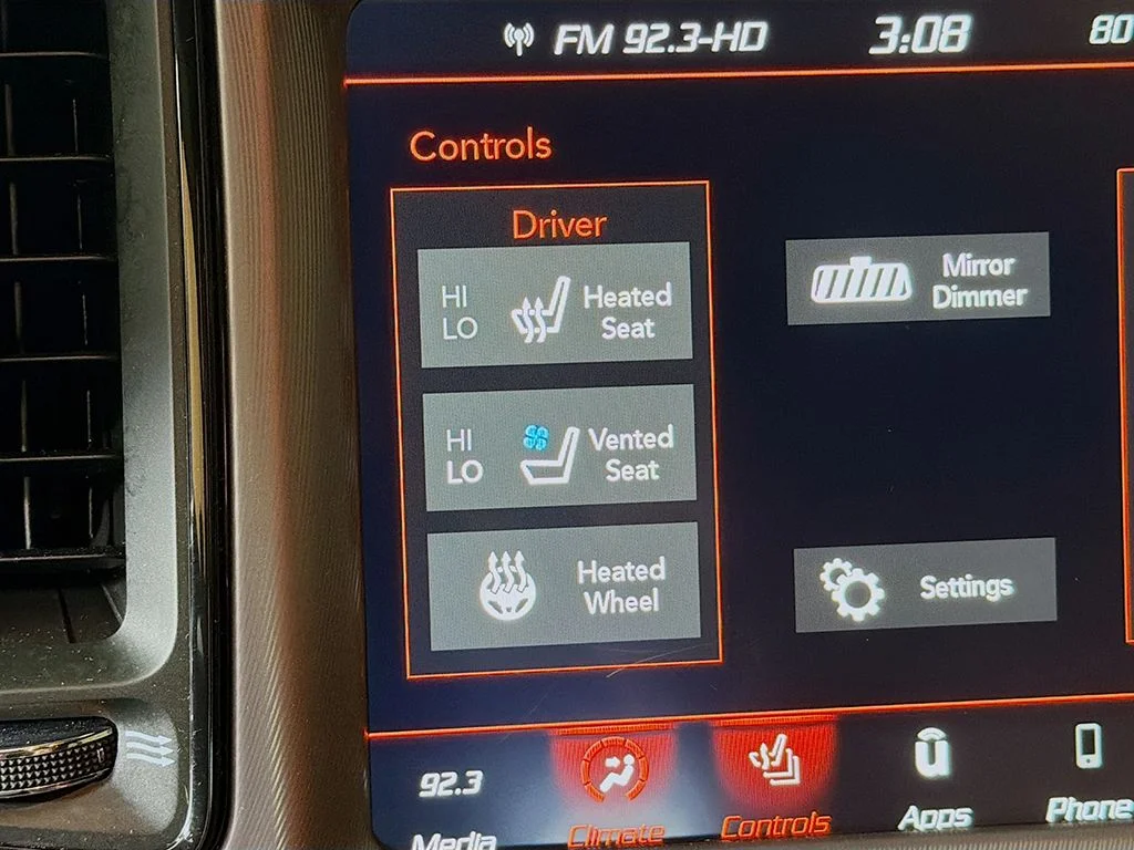 Used 2022 Go Mango! Dodge R/T Scat Pack image 35
