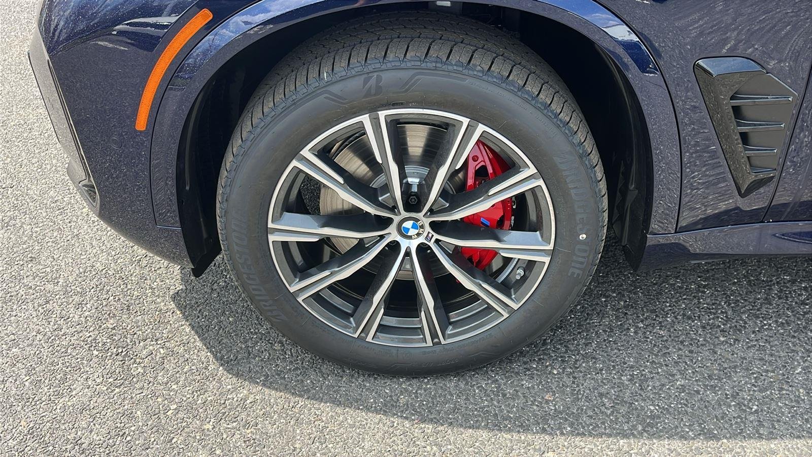 New 2026 Tanzanite Blue II Metallic BMW xDrive40i image 8