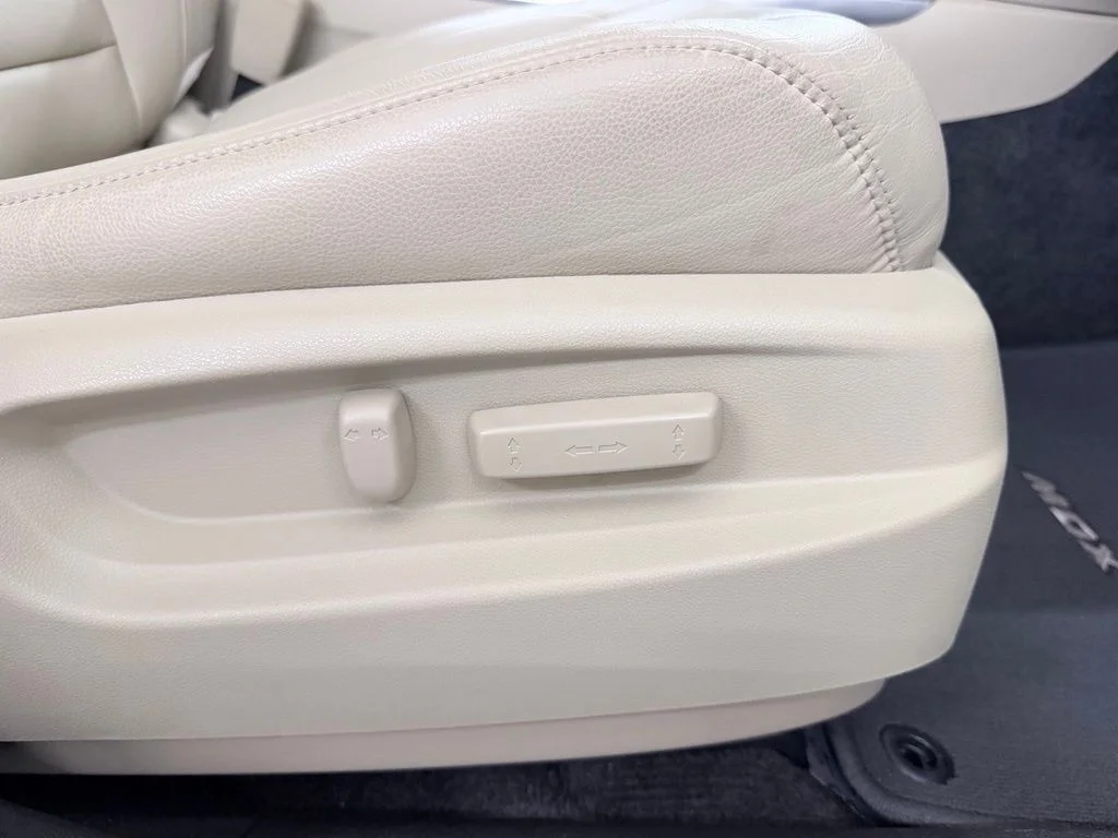 Used 2016  Acura 3.5L image 45