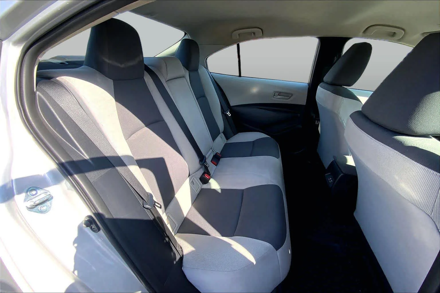 Certified Used 2025 Classic Silver Metallic Toyota LE image 19