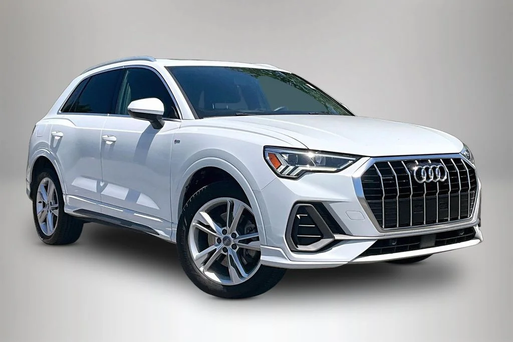 2020 Audi Q3 45 TFSI S Line Premium Plus quattro's photo