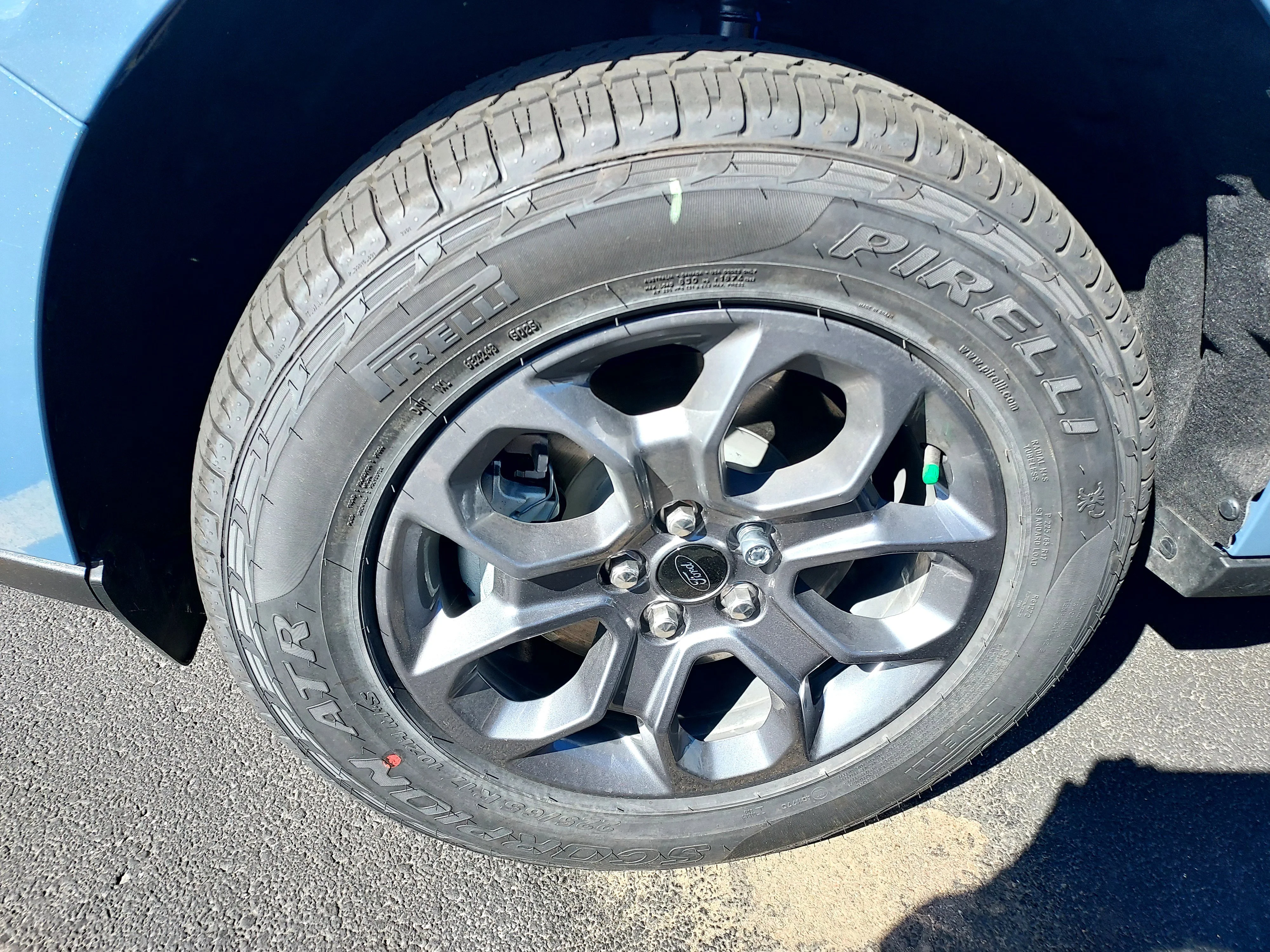New 2026 Azure Gray Metallic Tri-Coat Ford XLT image 2