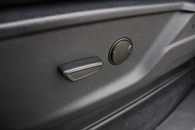 Used 2024 Gray Metallic Ford XLT image 3