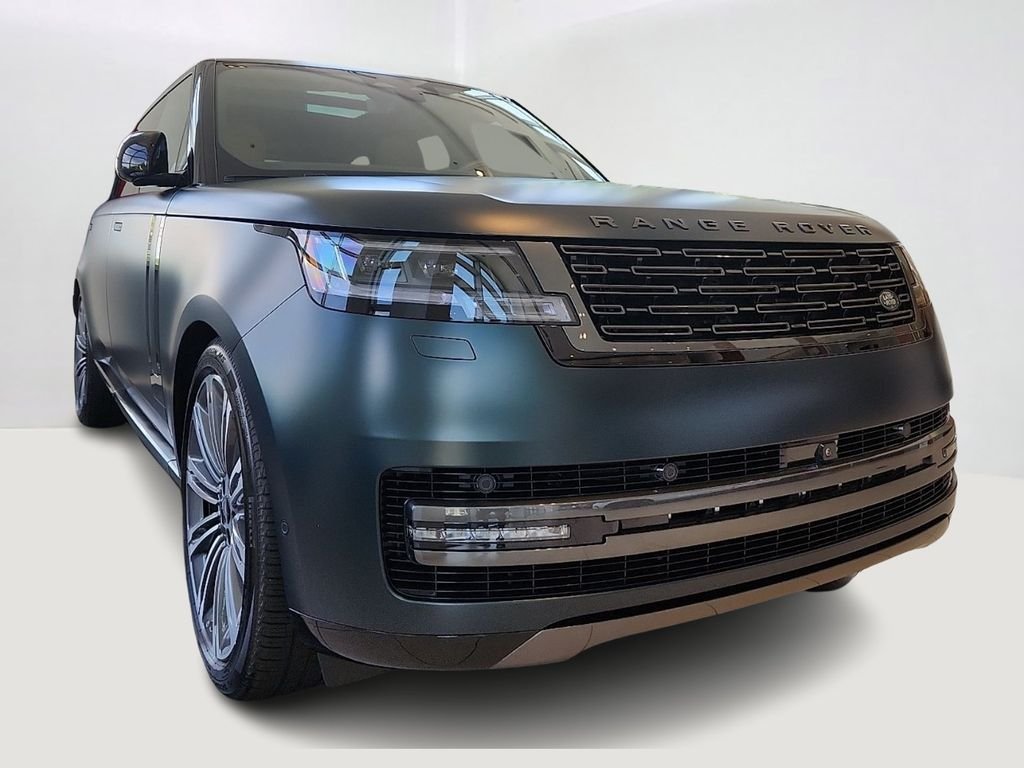 New 2026 British Racing Green Satin Land Rover SE image 2