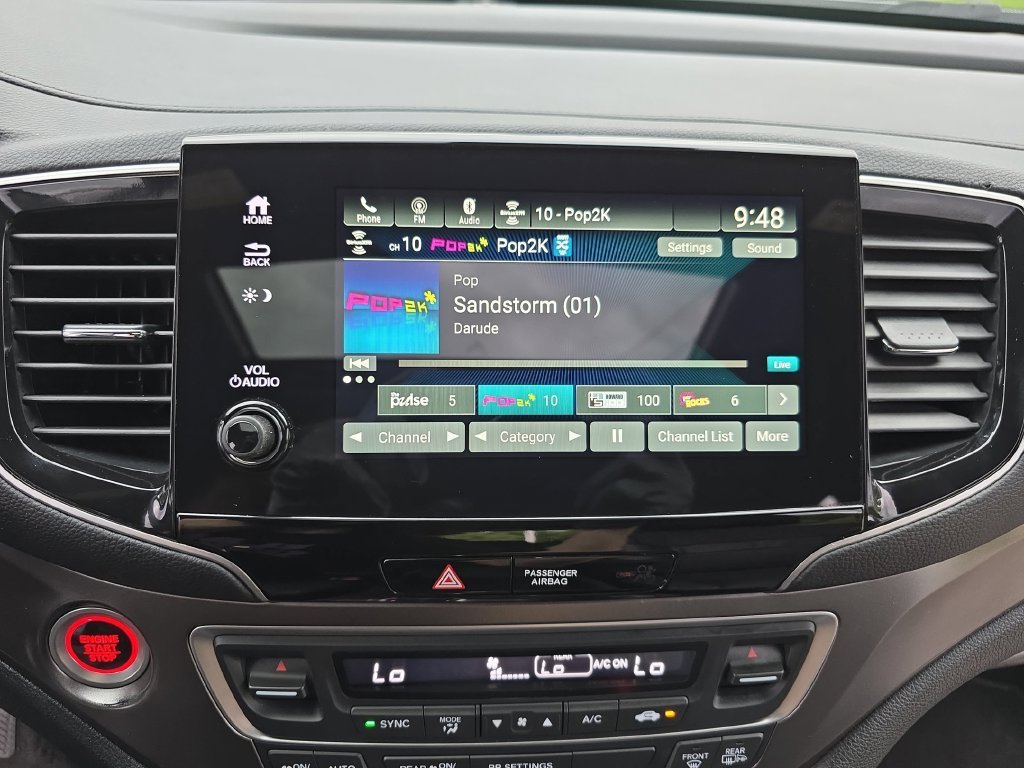 Used 2022 Beige Honda EX-L image 24