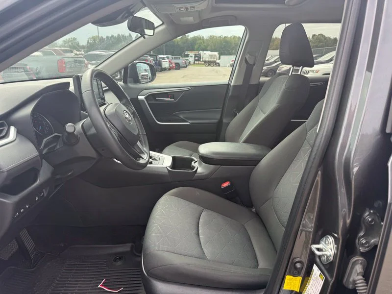Used 2022 Gray Toyota XLE image 3