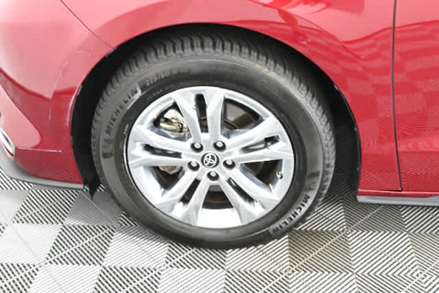 Used 2022 Ruby Flare Pearl Toyota Platinum image 33