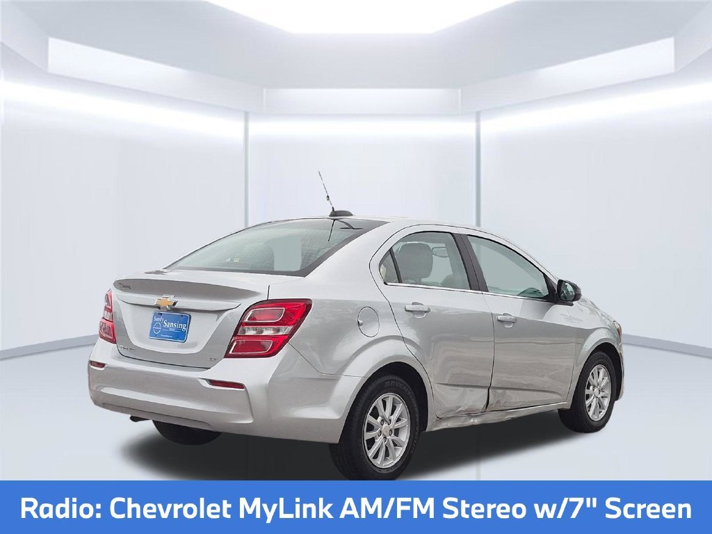 Used 2017 Silver Chevrolet LT image 7