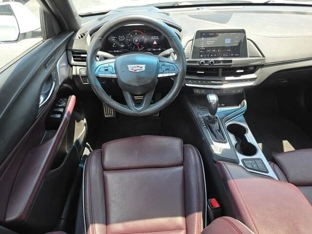 Used 2022 White Cadillac Sport image 19
