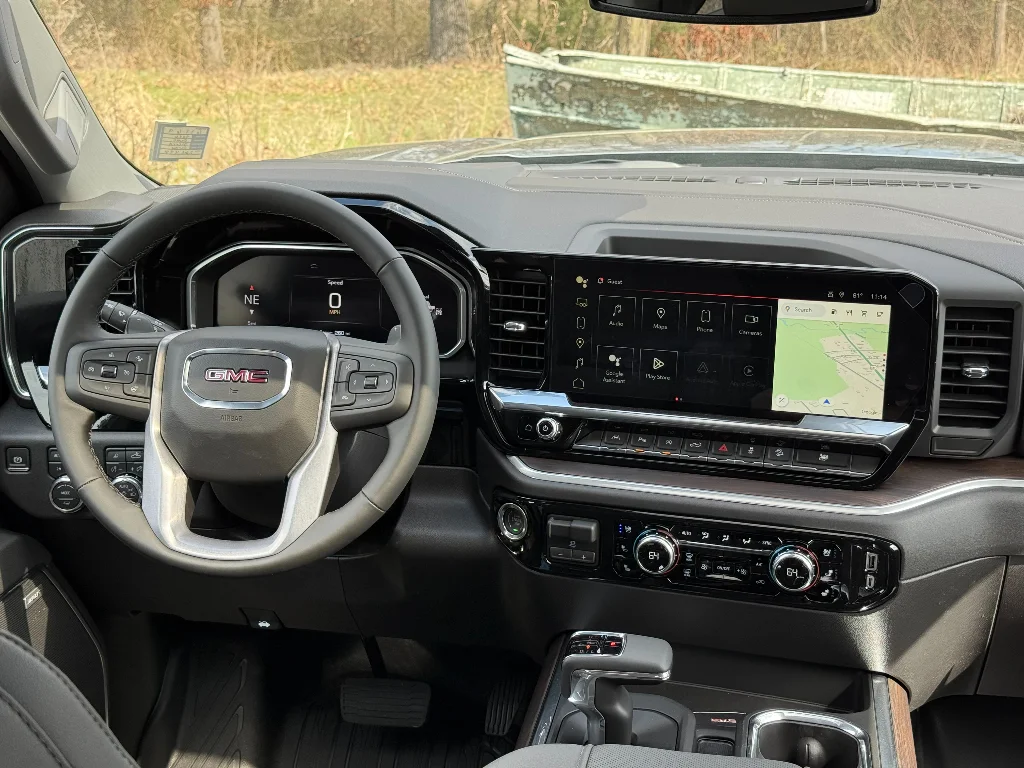 2026 GMC Sierra 1500 SLT - Photo 20