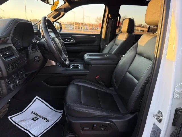 Used 2021 SUMMIT WHITE Chevrolet Z71 image 15