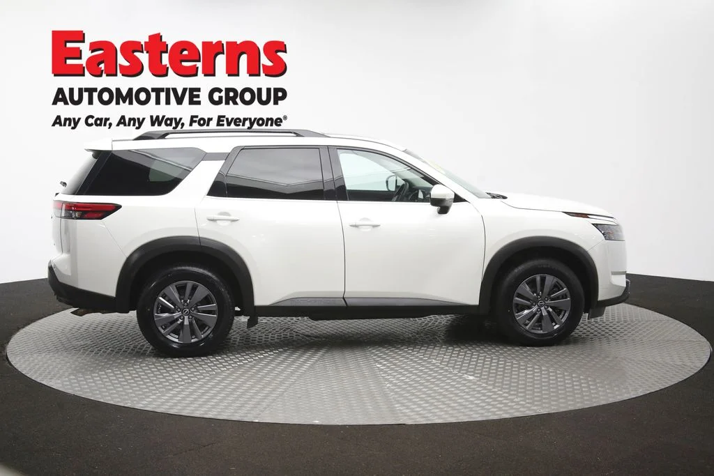 Used 2023 White Nissan SV image 47