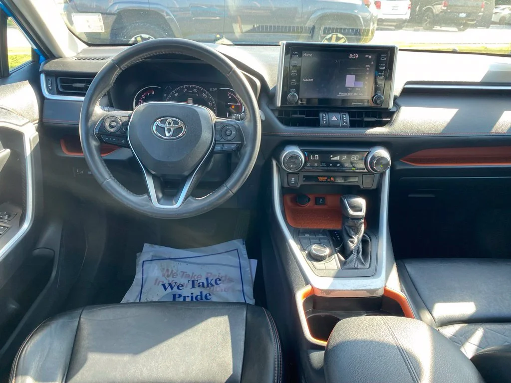 Used 2020 Blue Toyota Adventure image 8