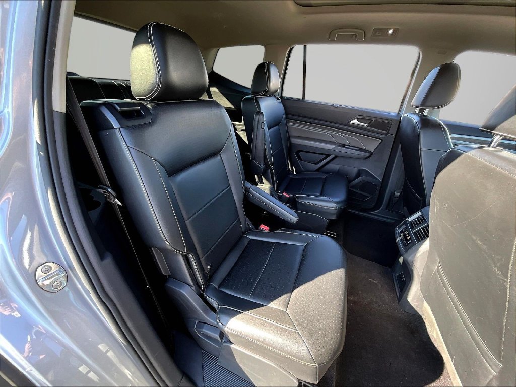 Used 2021 Silver Volkswagen SEL image 28