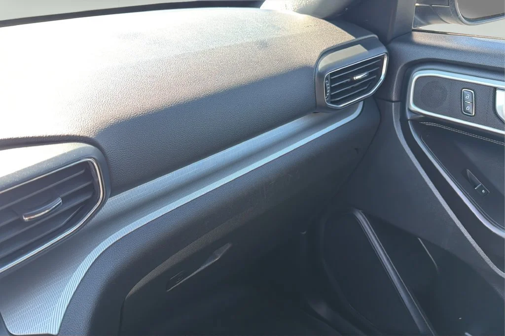 Used 2020 Blue Ford XLT image 29