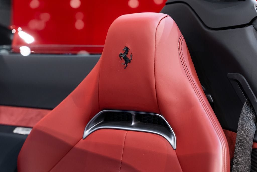 Certified Used 2022 Rosso Mugello Ferrari Base image 6