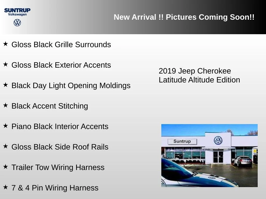 Used 2019 White Jeep Latitude Plus image 4