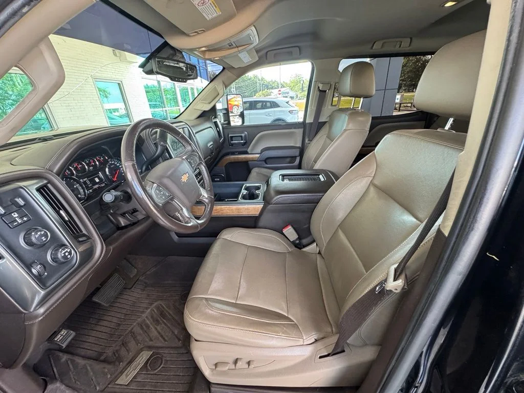 Used 2018 Black Chevrolet LTZ image 12